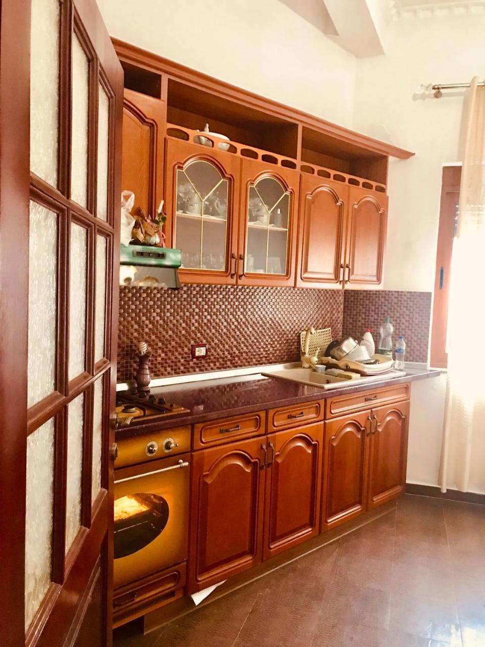 Port Side Rooms Дуррес Екстер'єр фото