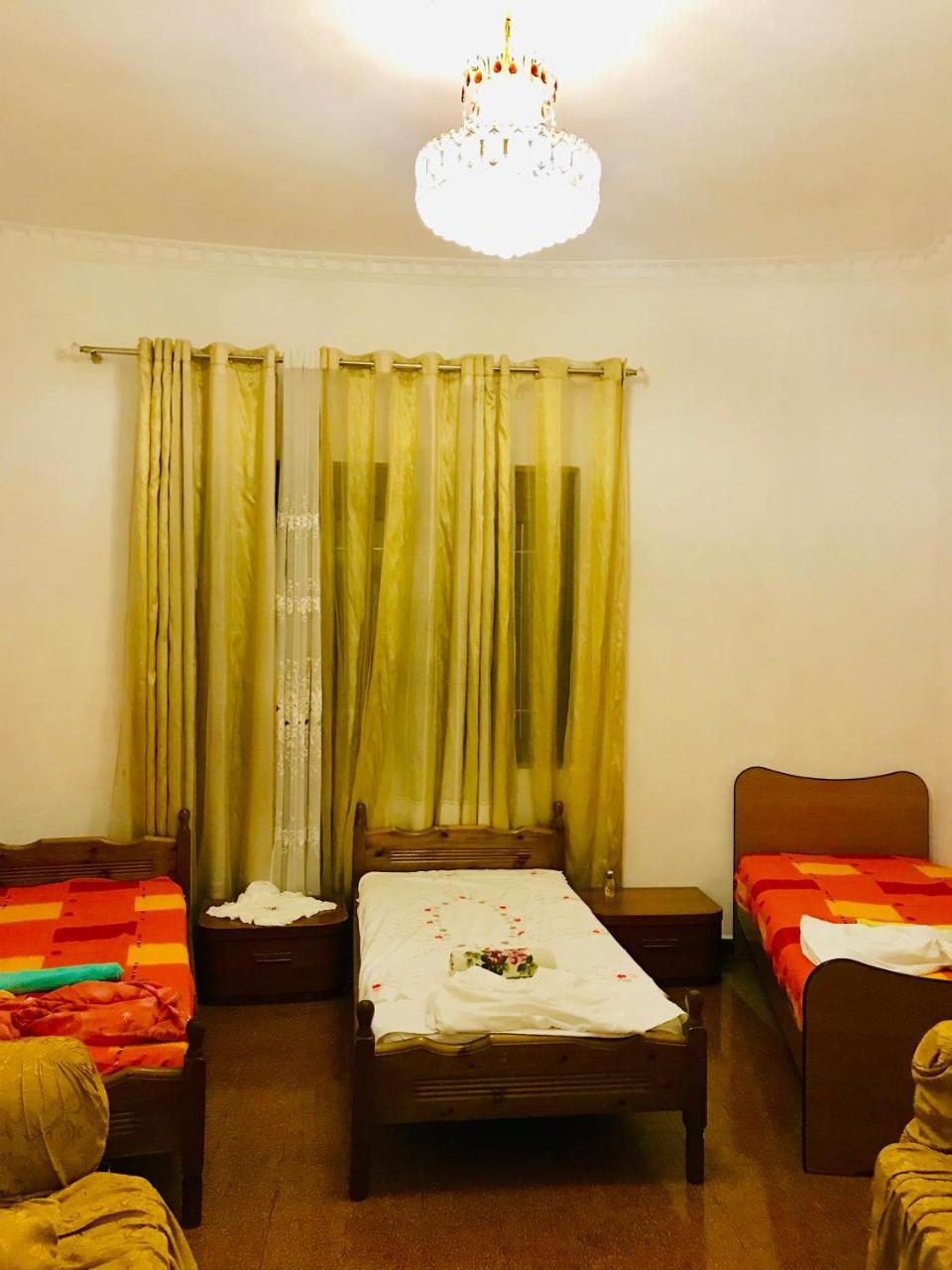 Port Side Rooms Дуррес Екстер'єр фото