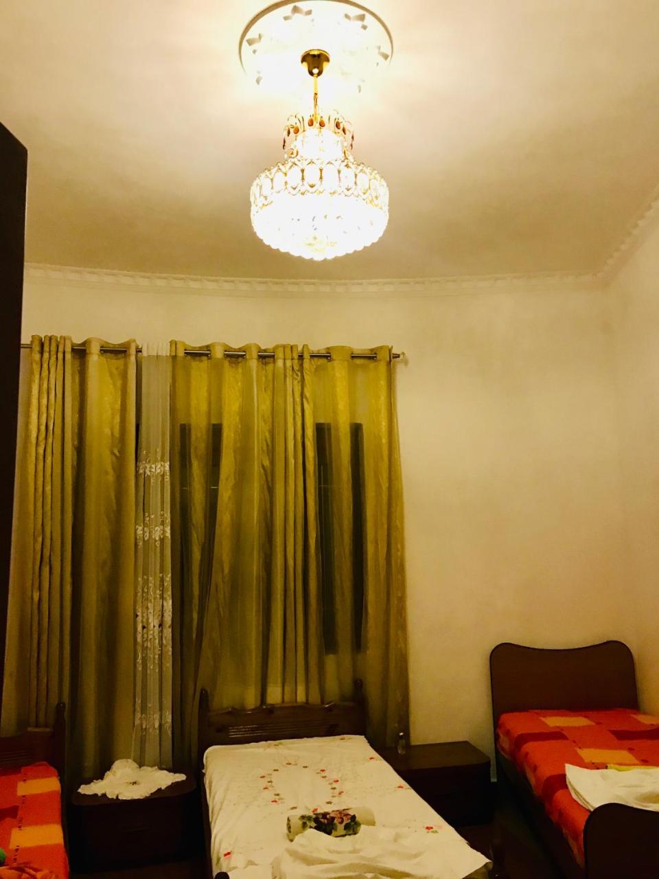 Port Side Rooms Дуррес Екстер'єр фото